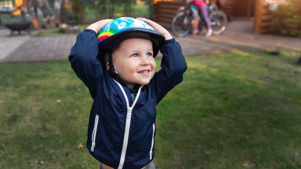 Transporter un enfant à vélo : un guide complet pour sa sécurité et la vôtre 1