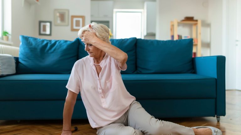 Prévenir les chutes chez les seniors : protéger l’autonomie, jour après jour 1