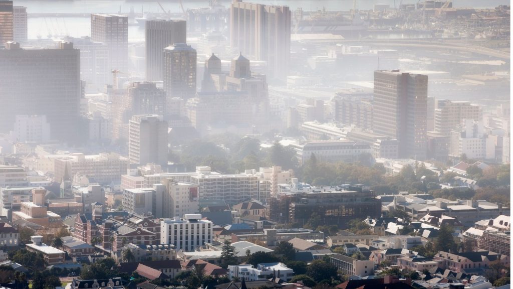 Pollution : comment protéger sa santé lors des déplacements quotidiens ? 2 Pollution
ville